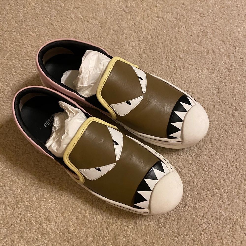 ❌sold❌Fendi woman monster sneaker 34 For v